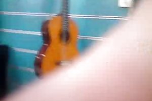 Горячие женщины попадают в лесбийское приключение