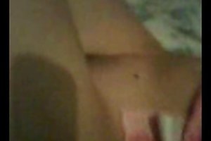 Индия Лето и трахается с фаллоимитатором