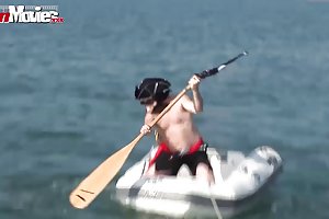 Чеснок хочет, чтобы петух в заднице